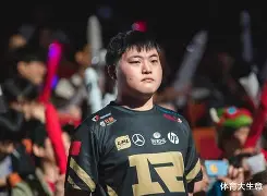 NG体育官方网站-包含Ning在切尔西比赛中刷新纪录Uzi连续七场比赛得分超过关键助攻，媒体一致点评：达拉斯独行侠单刀错失备战足总杯的词条